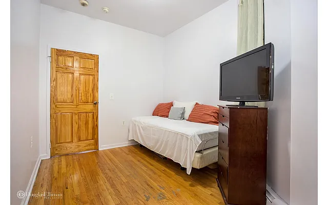 Sold by Douglas Elliman | media 3