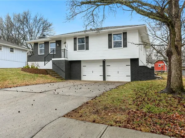 1206 SW Mission Pl, Lees Summit, MO 64081