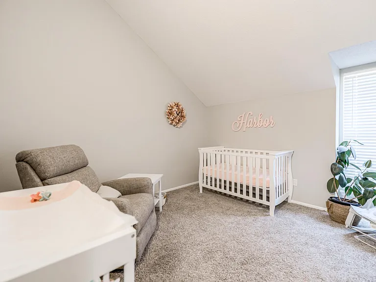 8040 Halsey St — Photo 17