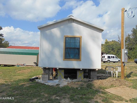 5th image of 1511 N Highway 304