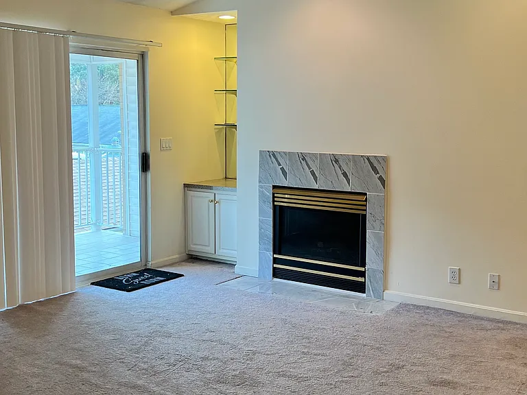 4204 Browns Ln #204 — Photo 3
