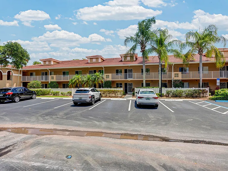 5952 Regal Glen Dr #103 — Photo 46