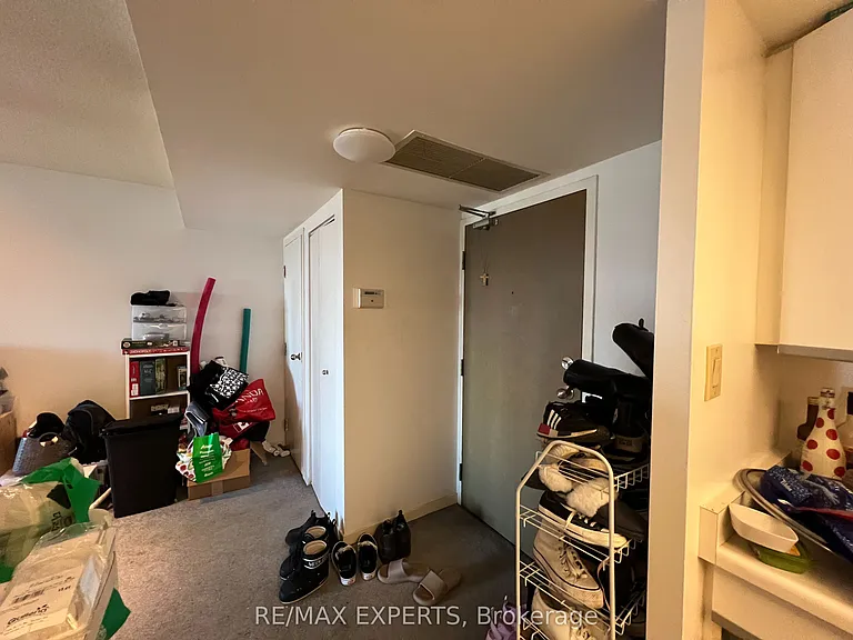 1001 Bay St #2217 — Photo 2