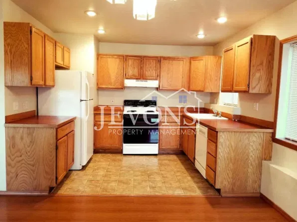 10709 Roseberg Ave S Seattle, WA 98168, 10709 Roseberg Ave S #B, Seattle, WA 98168