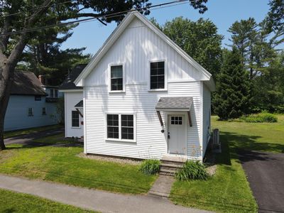 42 Hillside Road, Orono, ME, 04473