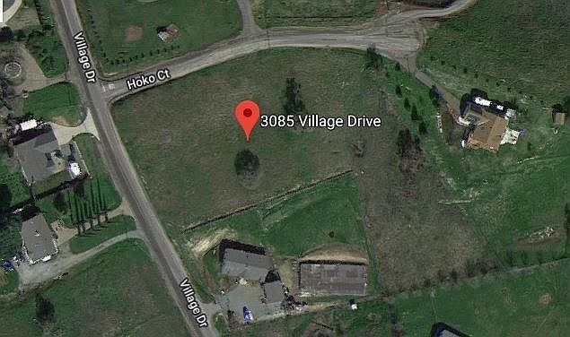 2nd image of 3085 Village Dr