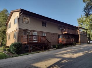 380 Harvest Ln #4, South Elgin, IL 60177
