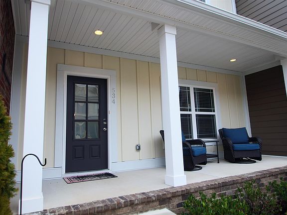 4th image of 534 Vintage Green Ln
