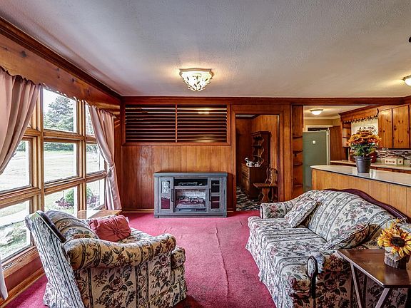 2nd image of 138 Pine Acres Dr