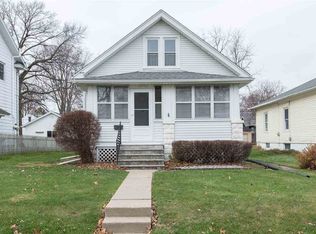 2712 Carey Ave, Davenport, IA