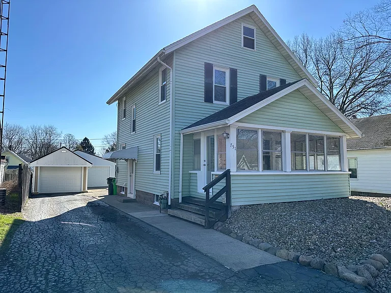 751 Belmont Ave — Photo 2