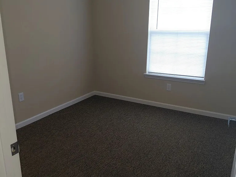 Stonehurst Pointe — Photo 13