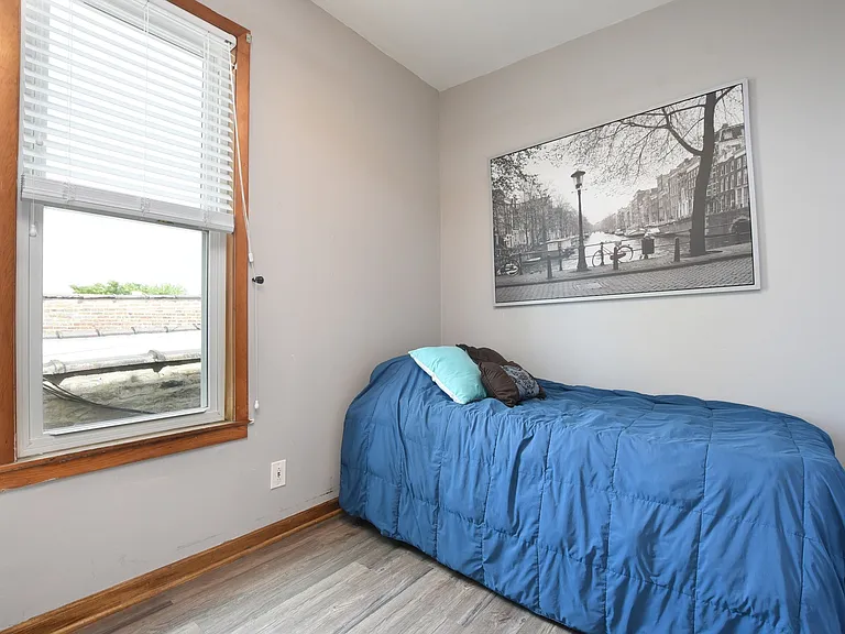 3336 S Parnell Ave #3 — Photo 4