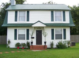 4849 Wilson St, Groves, TX 77619