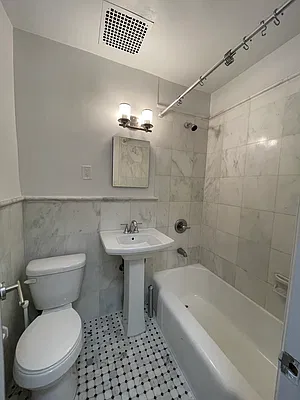 Rented by Corcoran | media 29