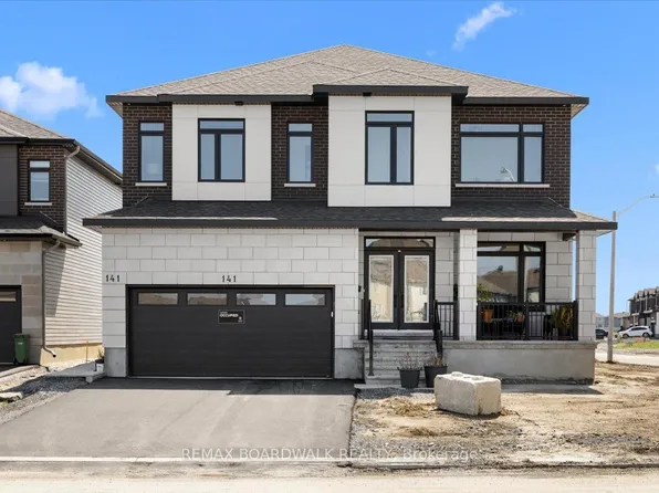 141 Shelleright St, Ottawa, ON K2M 0C8