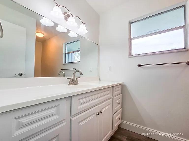 711 SW 75th St #106 — Photo 17