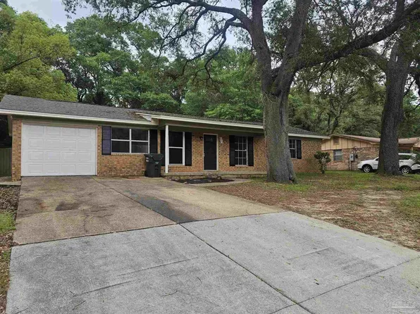 6436 Sanders St, Milton, FL 32570