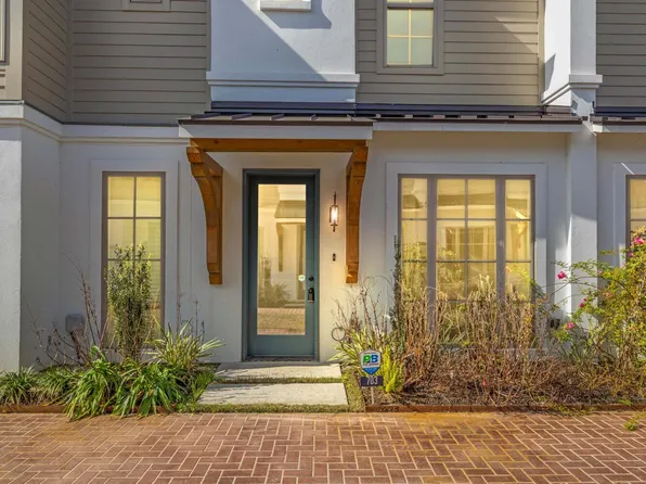 115 Gaunt Ln #602, Youngsville, LA 70592