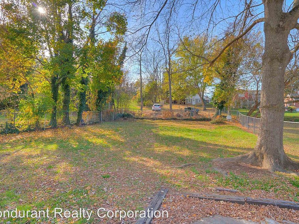 2nd image of 310 3rd Ave