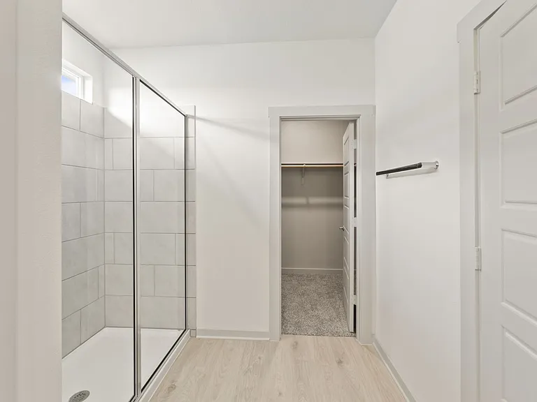 237 Ashford St — Photo 18