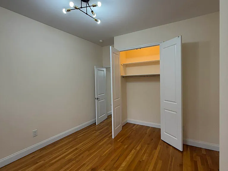 433 Rogers Ave #1 — Photo 6