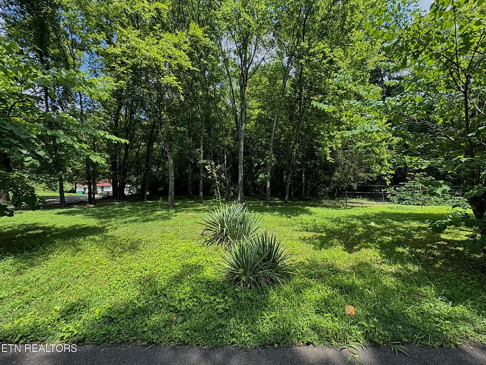 1st image of 3217 Curtis Ln
