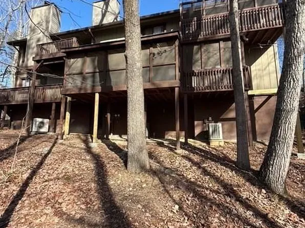 201 Fairway Oaks, Waleska, GA 30183