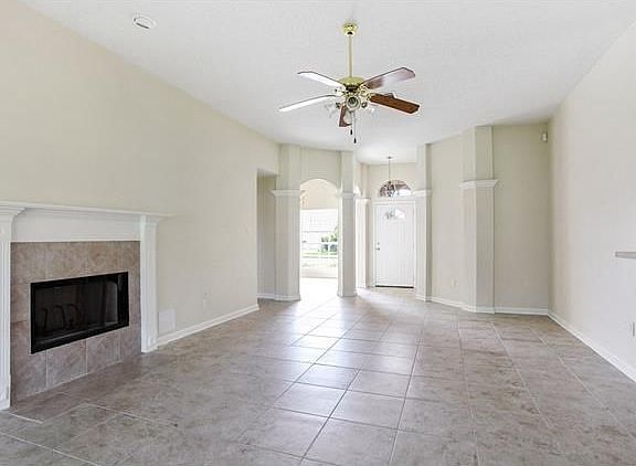 5th image of 112 Nicole Dr