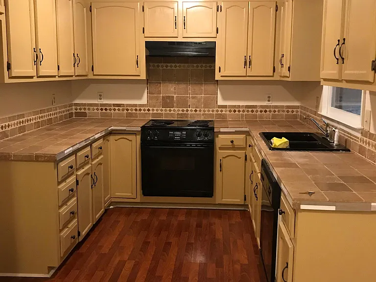 4448 Huntington Dr — Photo 5