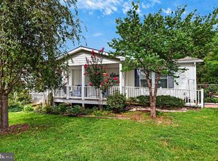 52 Cloverdale Ln, Stuarts Draft, VA 24477