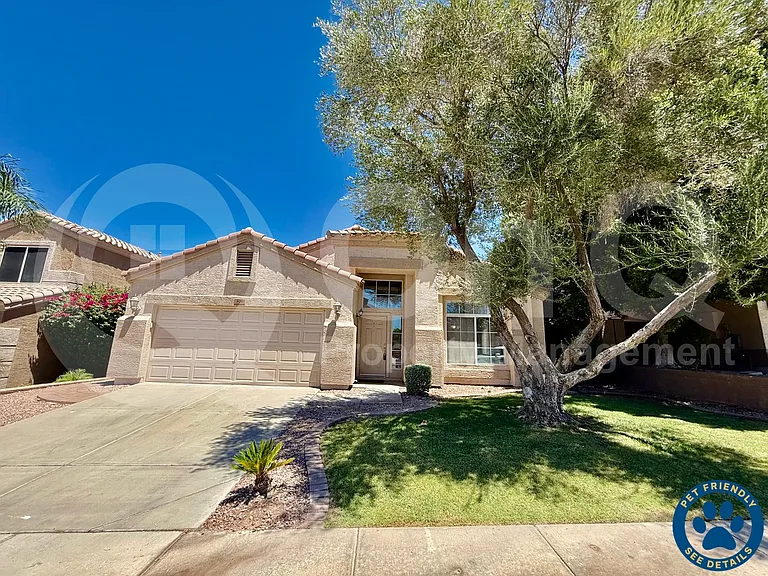 826 W Carob Dr — Photo 1
