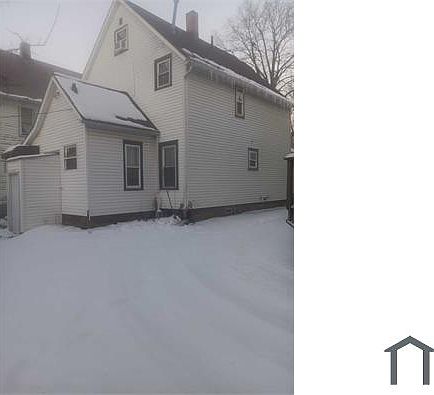 3rd image of 133 Charles Ct #1