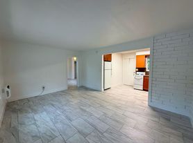 5733 Harding St, Hollywood, FL