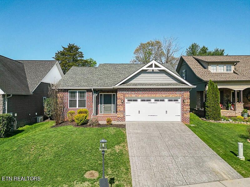 1st image of 2721 Clay Top Ln