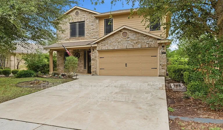 2909 Ashwood Rd — Photo 2