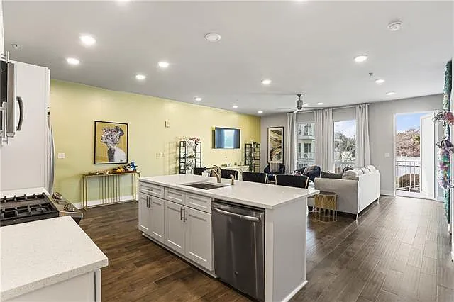 900 Bartholomew St #316 — Photo 10