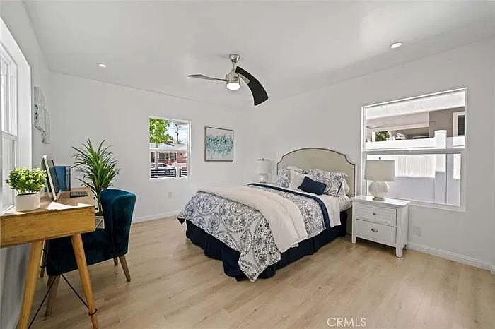3 bed, 1082 sqft, $1,600 — Photo 2