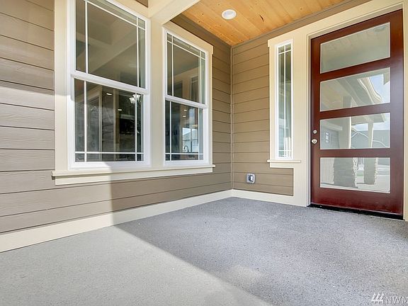 2nd image of 3351 Meadow Park Ave