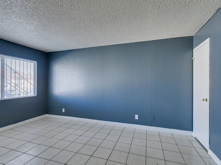 1641 N Lamont St #C — Photo 9