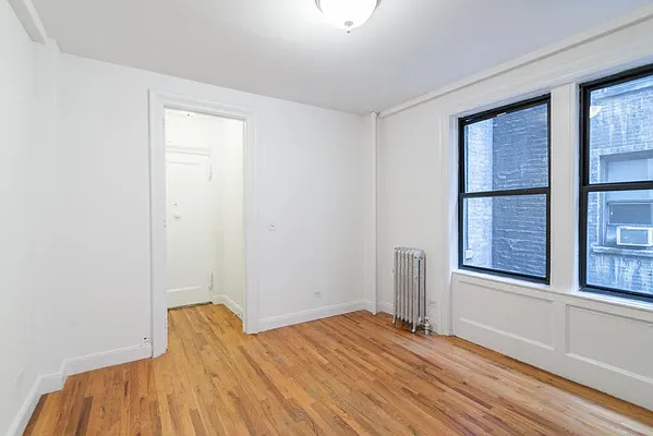 Rented by Bond New York | media 21