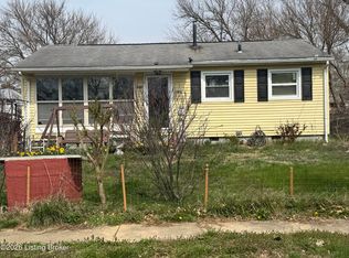 5305 Red Oak Ln, Louisville, KY 40218