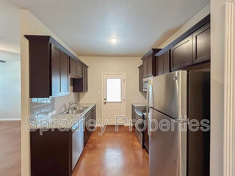 206 Juniper Dr #A — Photo 3