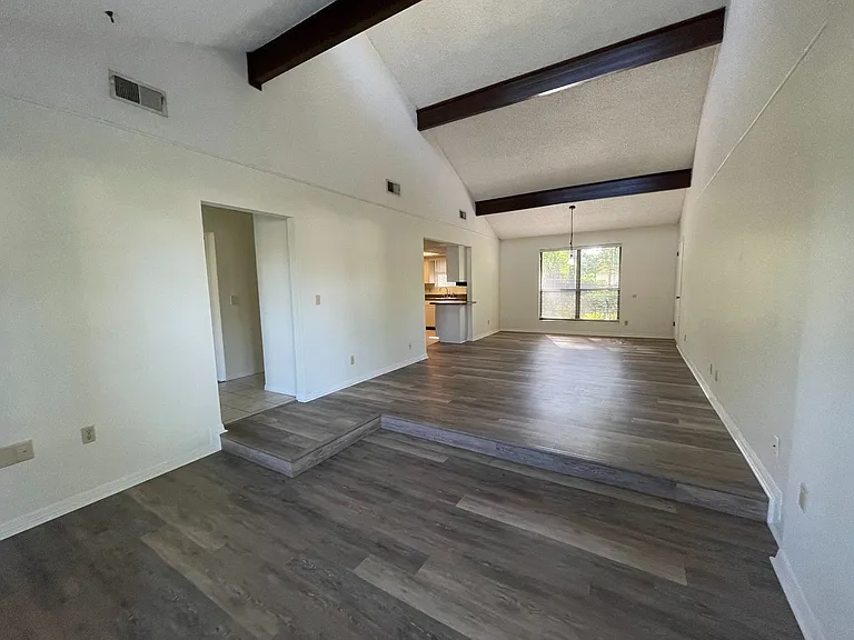 10697 Ballestero Dr E — Photo 6