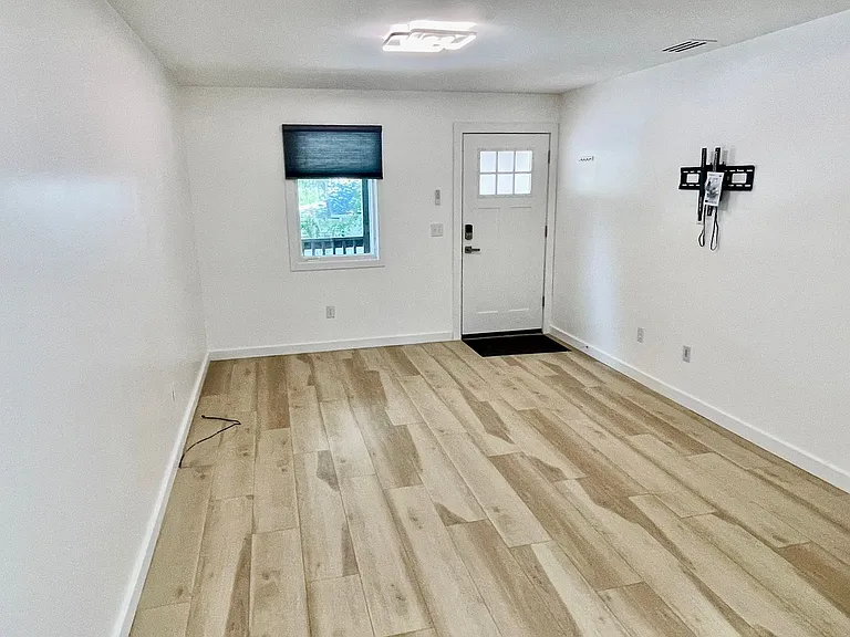 724 N 14th St — Photo 4
