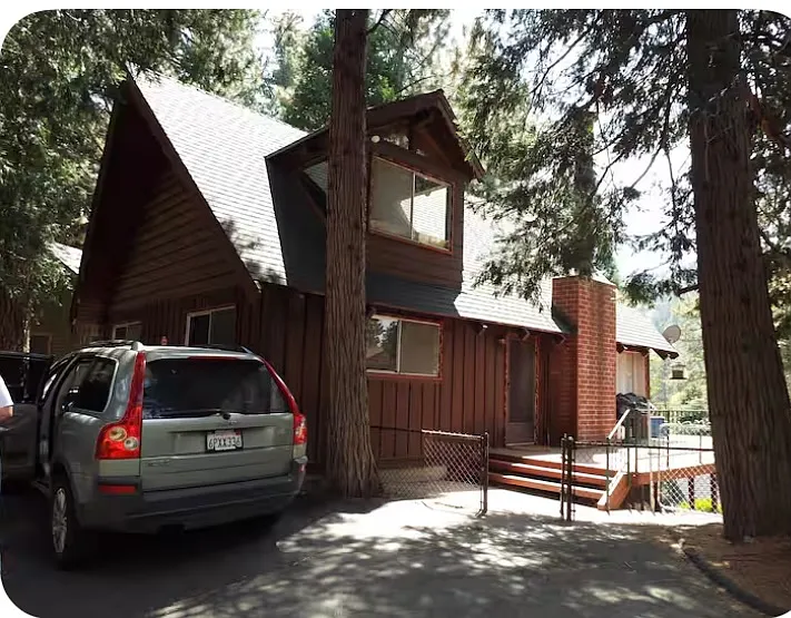 Building Photo - San Moritz Dr