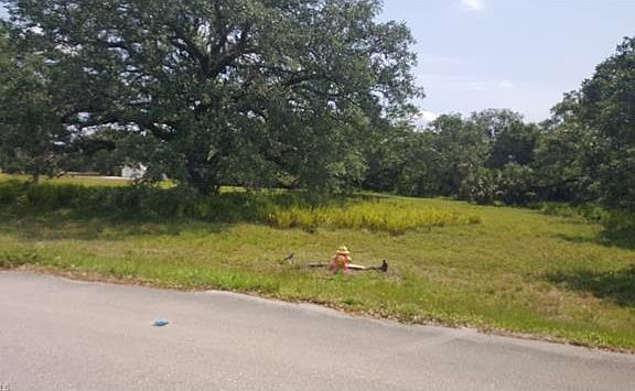 5th image of 4010 Oak Haven Dr
