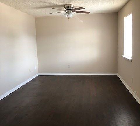 2nd image of 306 N Gilmer St APT 204
