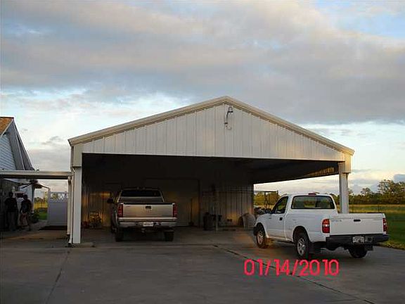 3rd image of 326 Dairy Ln