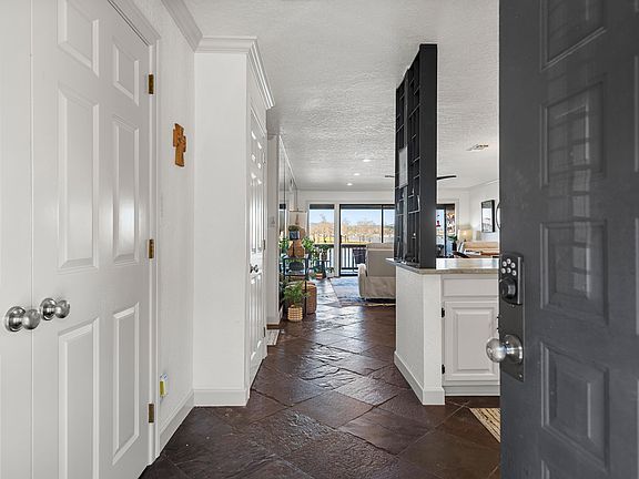 3rd image of 200 Hamilton Oaks Dr APT N6
